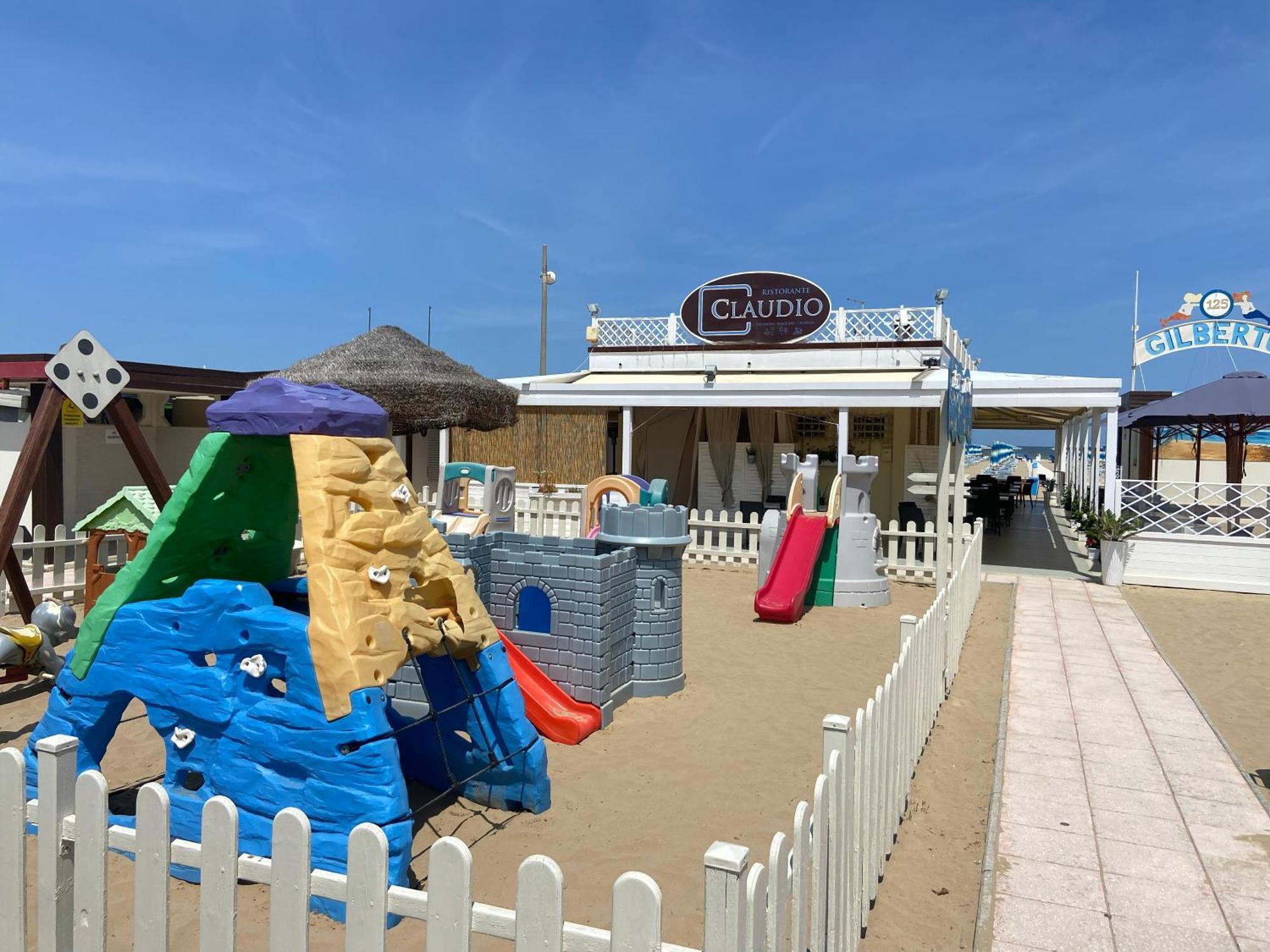 Chiama Hotel Rimini Exteriör bild