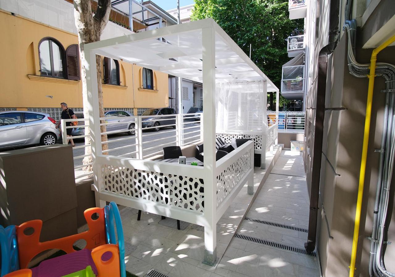 Chiama Hotel Rimini Exteriör bild