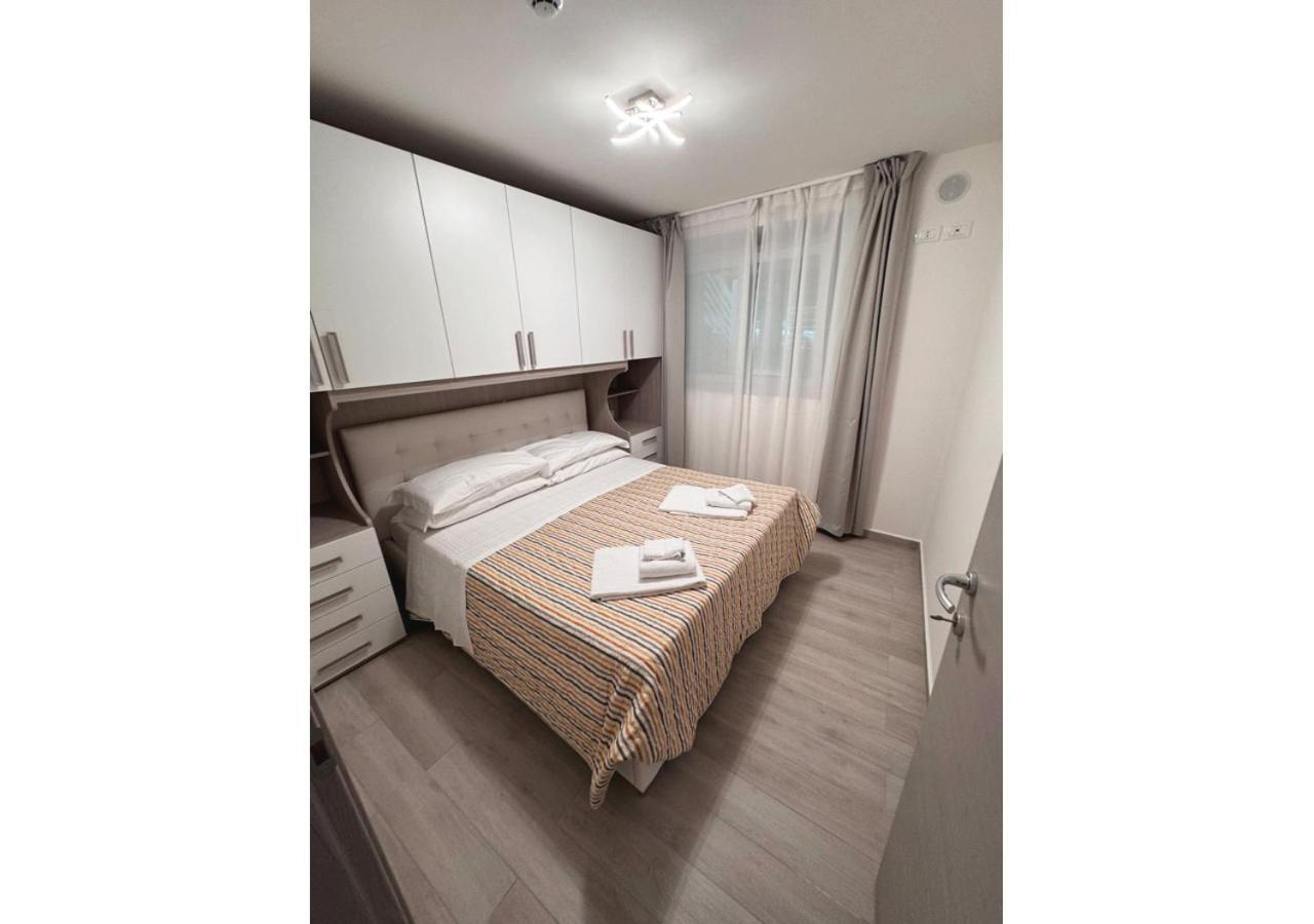 Chiama Hotel Rimini Exteriör bild