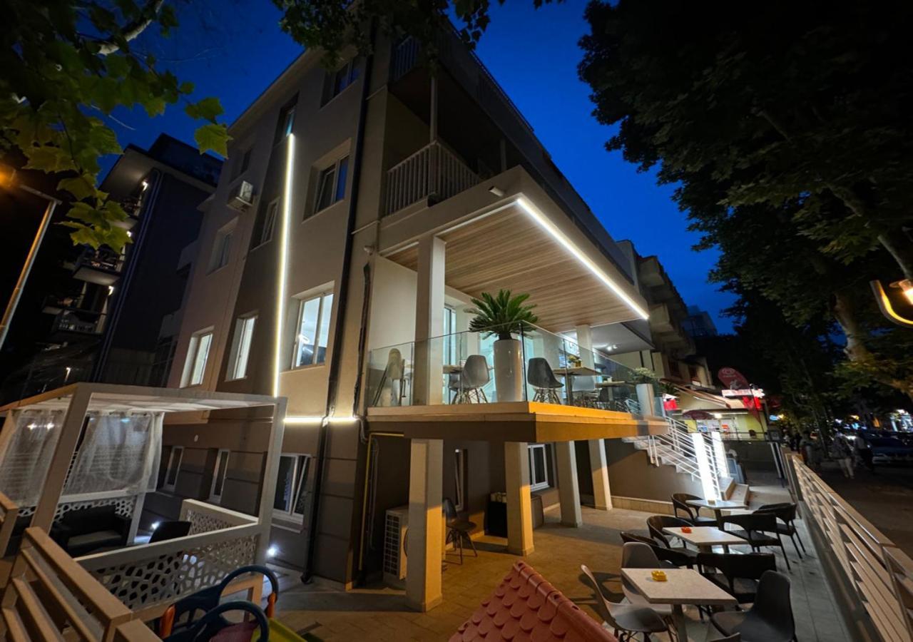 Chiama Hotel Rimini Exteriör bild